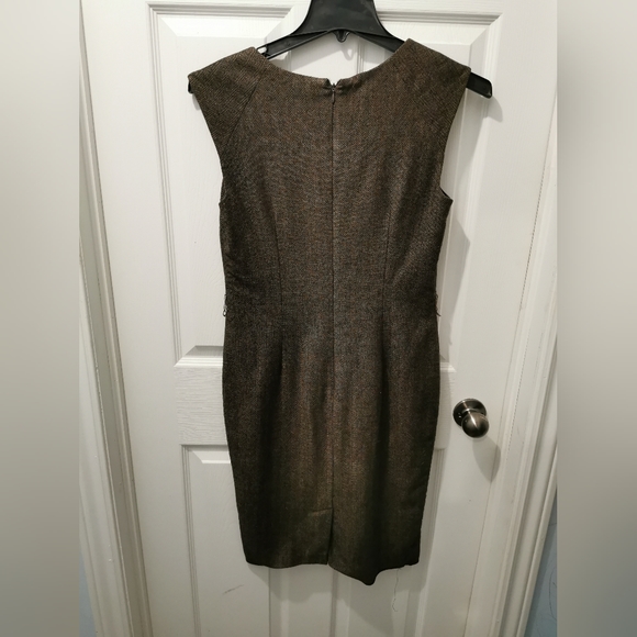 Le Chateau Fitted Work Dress - Picture 2 of 4